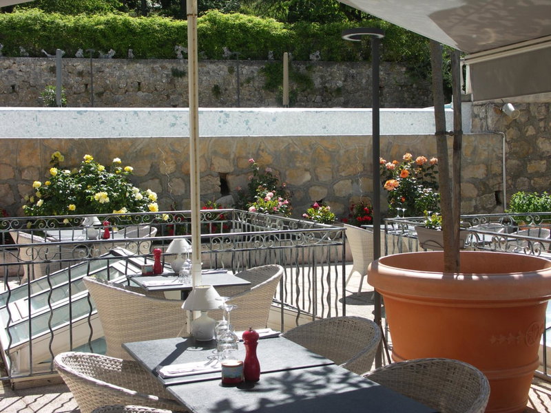 Hôtel La Bonne Auberge, Moustiers-Sainte-Marie, Francia