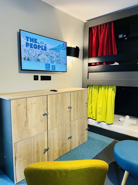 The People - Les 2 Alpes - Hostel, Les Deux Alpes, France