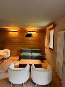 Alpeen Hotel, Les Belleville, Francia