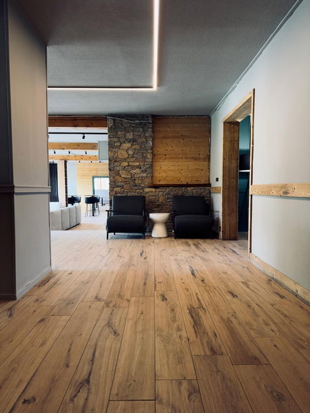 Alpeen Hotel, Les Belleville, Francia