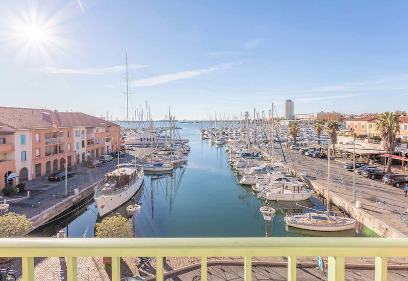 B&B HOTEL Martigues Port-de-Bouc, Port-de-Bouc, France