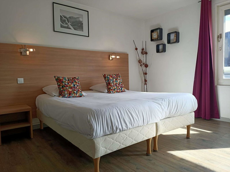 Brit Hotel Besancon l'Horloge, Besançon, France