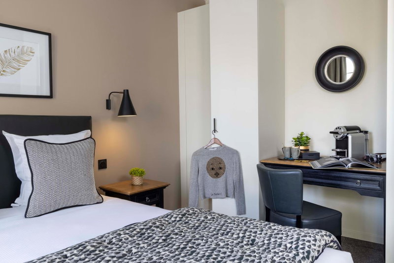 Hôtel Le Fer à Cheval, Trouville-sur-Mer, France