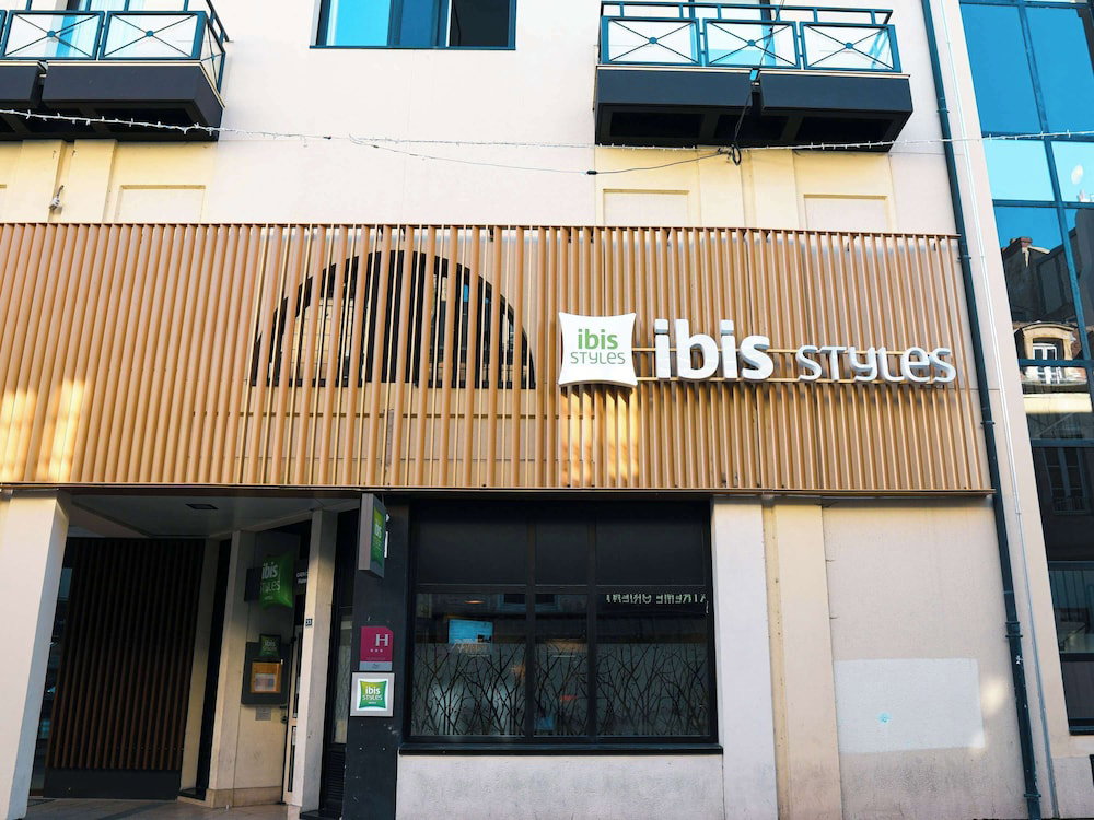 Отель · ibis Styles Caen Centre Historique, Caen
