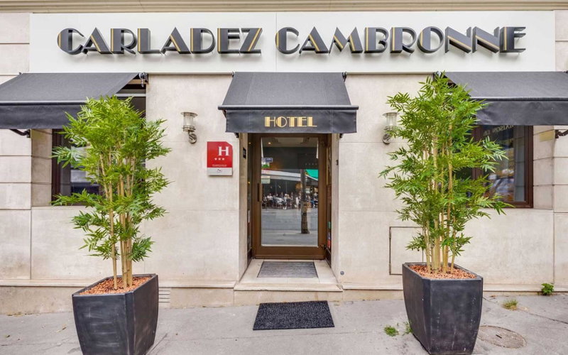Carladez Cambronne, Paris, Francia