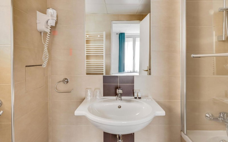 Carladez Cambronne, Paris, Francia