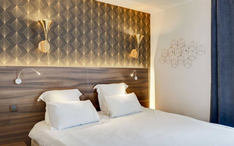 Carladez Cambronne, Paris, Francia