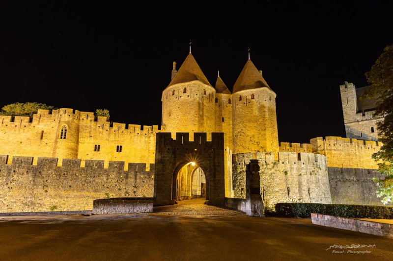 Hôtel l'Aragon à 50m de la cité de Carcassonne, Carcassonne, Francia