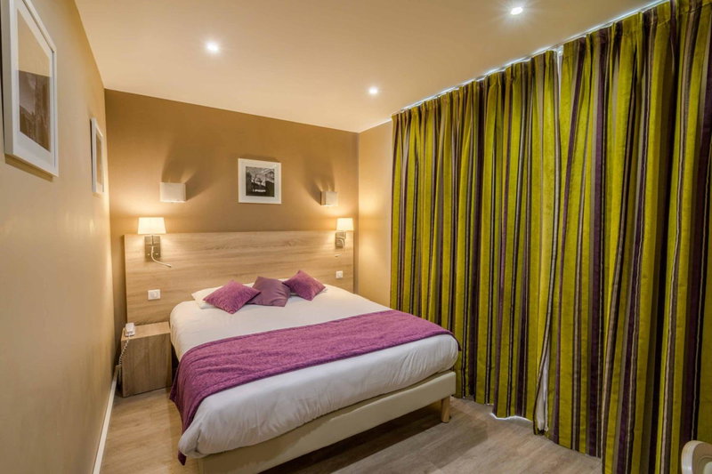 Hôtel l'Aragon à 50m de la cité de Carcassonne, Carcassonne, Francia
