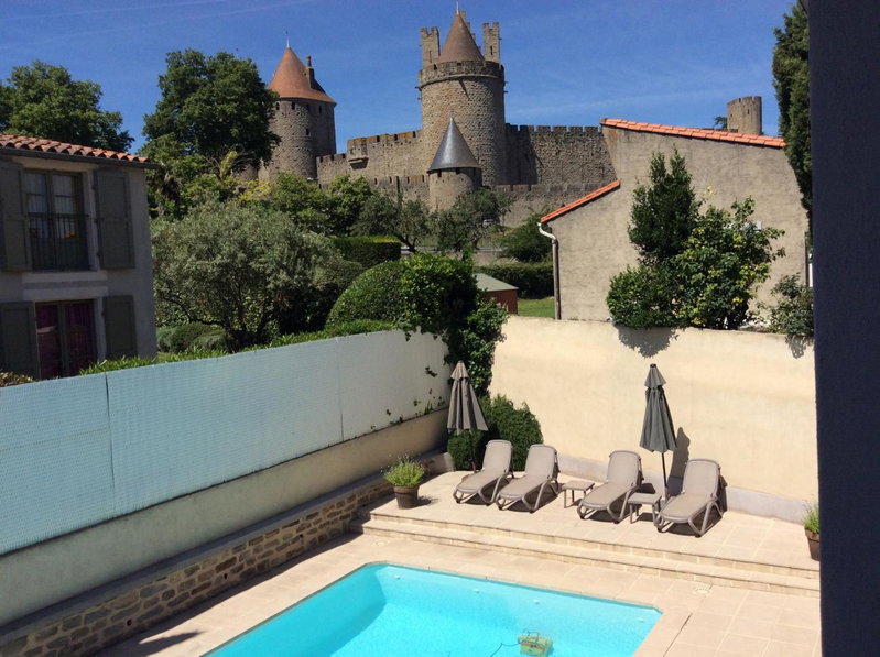 Hôtel l'Aragon à 50m de la cité de Carcassonne, Carcassonne, Francia