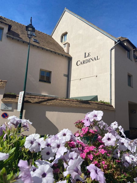 Hotel Le Cardinal Rueil Centre, Rueil-Malmaison, Francia