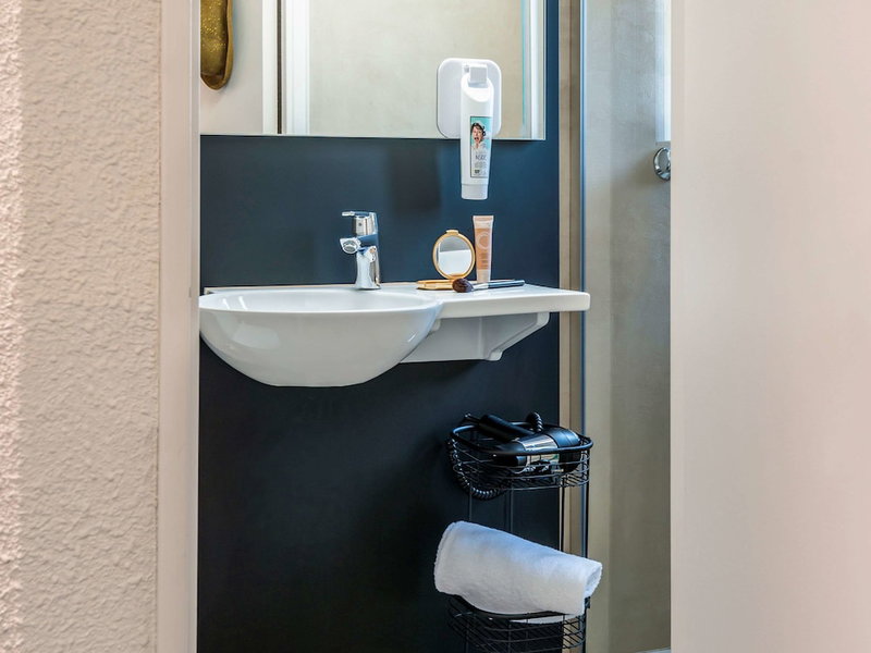 Ibis Styles Boulogne Centre Cathédrale, Boulogne-sur-Mer, Francia