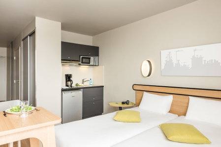 Aparthotel Adagio Access Paris Massy Gare TGV, Massy, Франция
