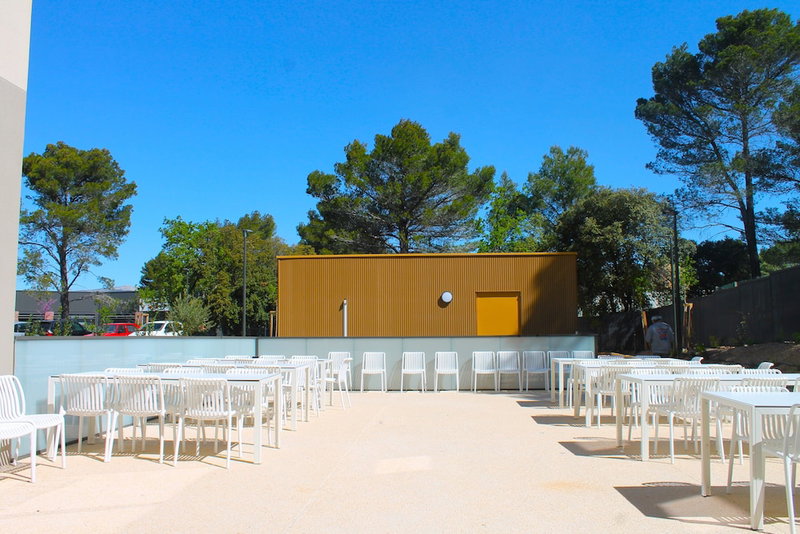 Adonis le Castellet, Signes, Francia