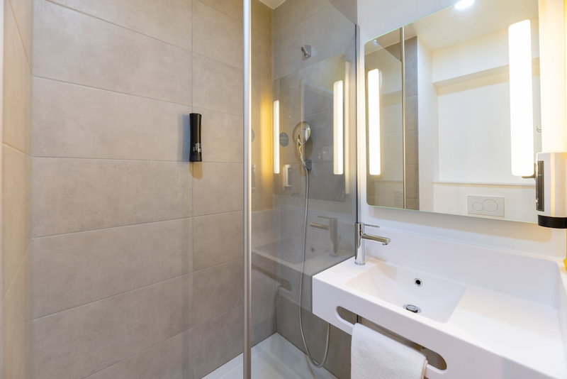 B&B HOTEL Bourg-en-Bresse Viriat, Viriat, France