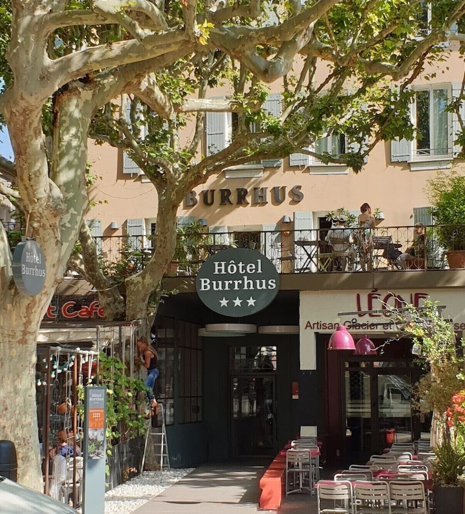 Hotel · Hôtel Burrhus, Vaison-la-Romaine