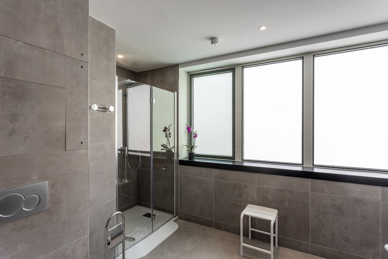 NEMEA Appart Hotel Paris Levallois, Levallois-Perret, Francia