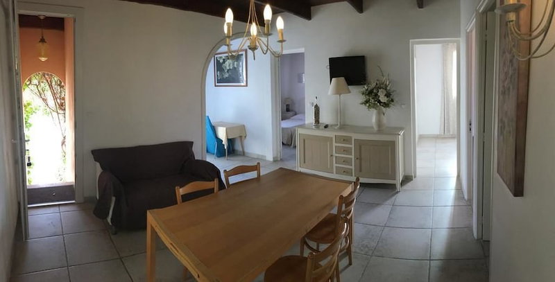 Hôtel Les Arbousiers, Calvi, Francia