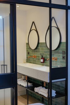 LOLA Boutique Hôtel Bordeaux Centre, Bordeaux, France