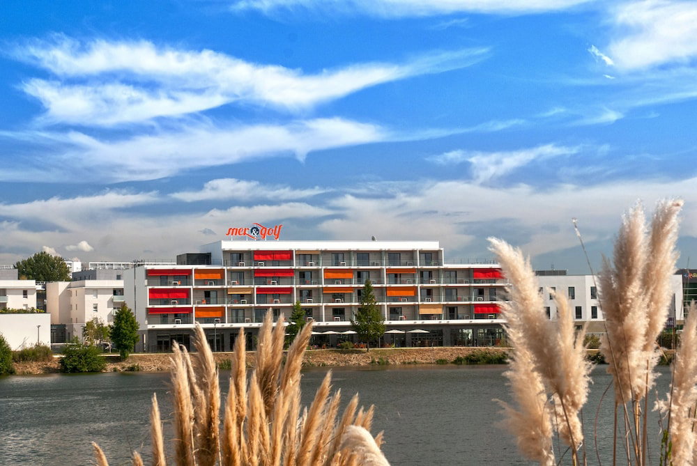 Отель · Appart Hôtel Mer & Golf City Bordeaux Bruges, Bruges