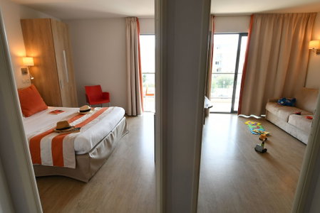 Appart Hôtel Mer & Golf City Bordeaux Bruges, Bruges, France