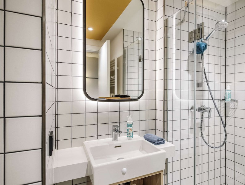 Aparthotel Adagio Access Rouen Centre Cathédrale, Rouen, France