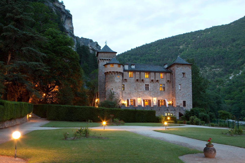 Château De La Caze Piscine & Spa - Ste Enimie, Sainte-Énimie, France