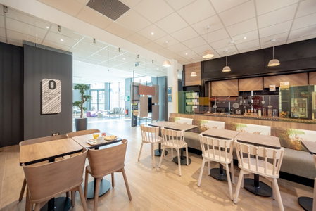 B&B HOTEL Toulon Centre Gare, Toulon, Франция