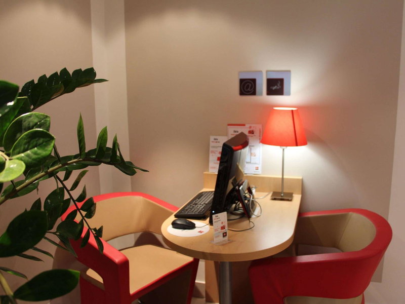 Hôtel ibis Guingamp Cœur de Bretagne, Ploumagoar, France