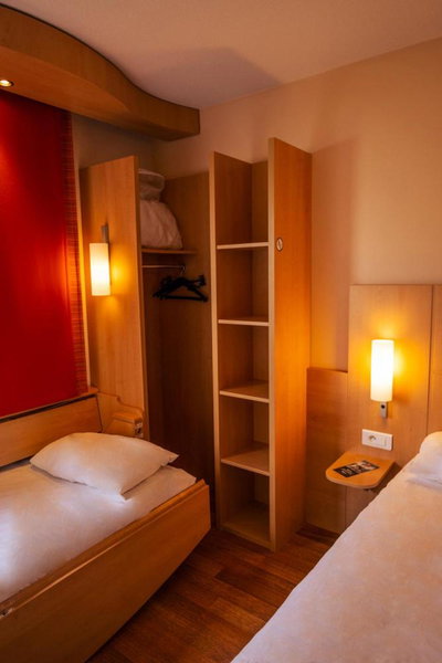Hôtel ibis Guingamp Cœur de Bretagne, Ploumagoar, France