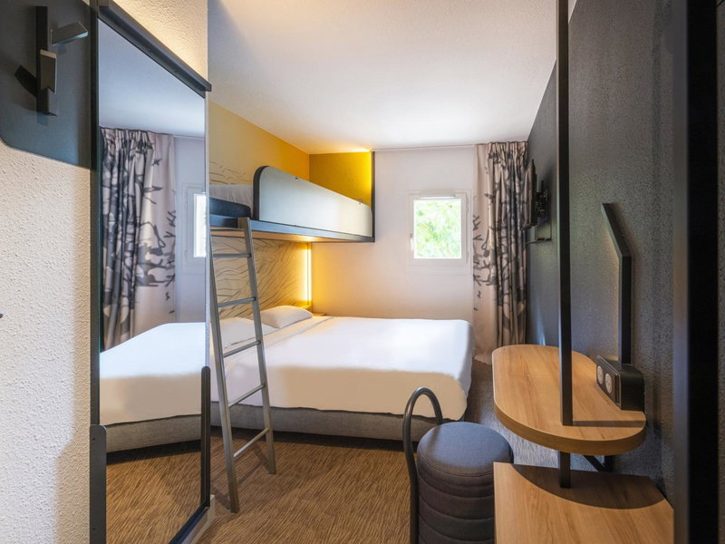 B&B HOTEL Cholet Nord, Cholet, France