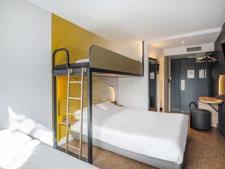 B&B HOTEL Cholet Nord, Cholet, France