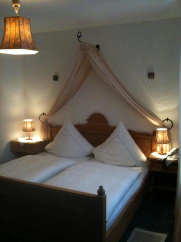 Hotel,Gasthaus zum Wenden, Wendelstein, Germany