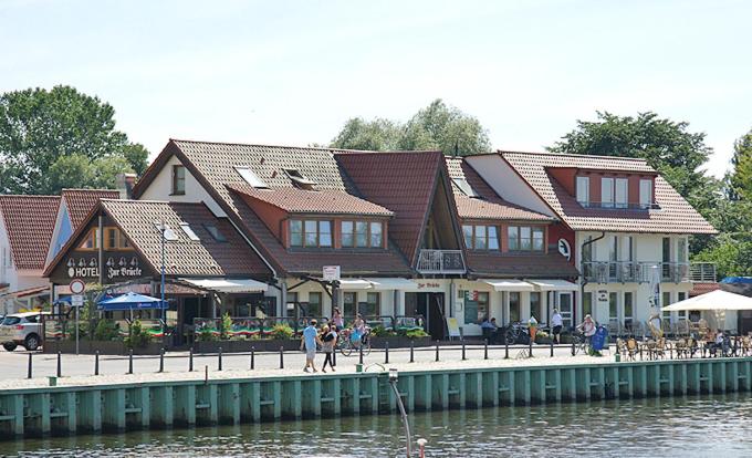 Hotel zur Brücke, Greifswald, Germany