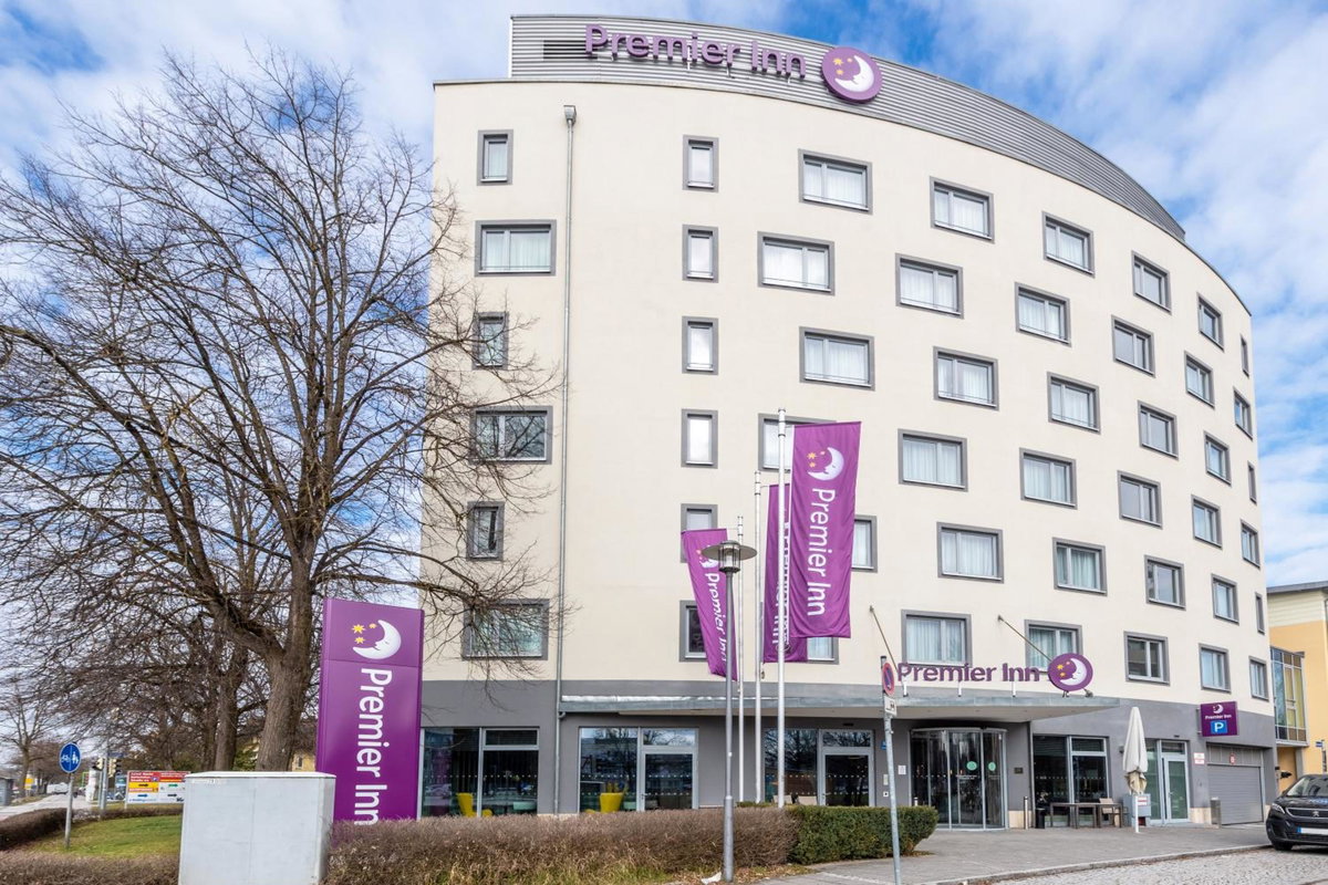 Hotel · Premier Inn München Messe, Haar