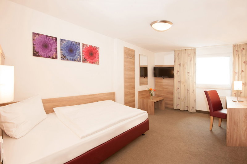 Hotel Schützenburg, Burscheid, Germany