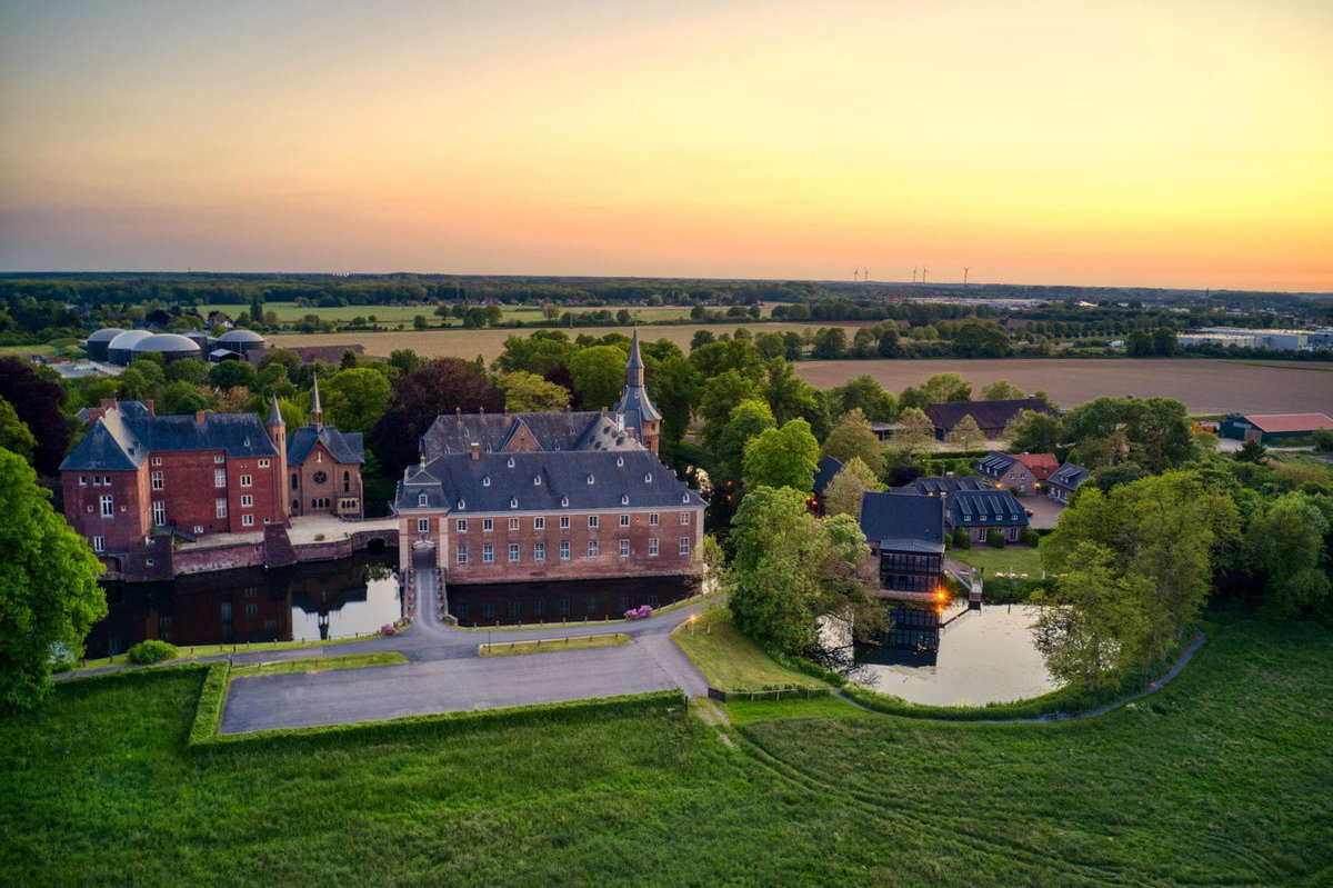 Hotel · Hotel Schloss Wissen, Weeze