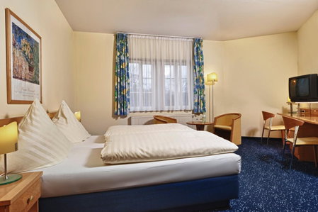 Hotel Schloss Schweinsburg, Neukirchen-Pleiße, Germany