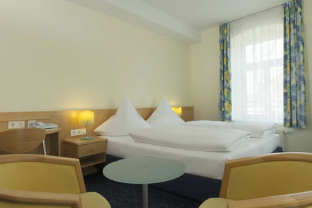 Hotel Schloss Schweinsburg, Neukirchen-Pleiße, Germany