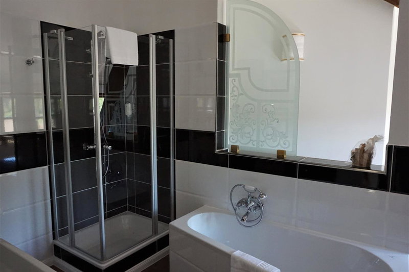 Hotel Schlossresidenz Heitzenhofen, Duggendorf, Germany