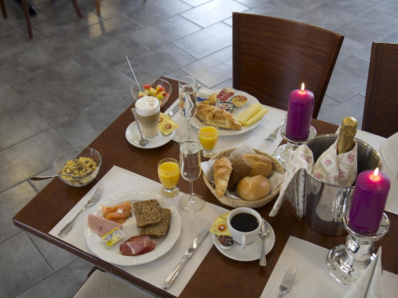 Hotel Gutshof Herborn, Herborn, Germany