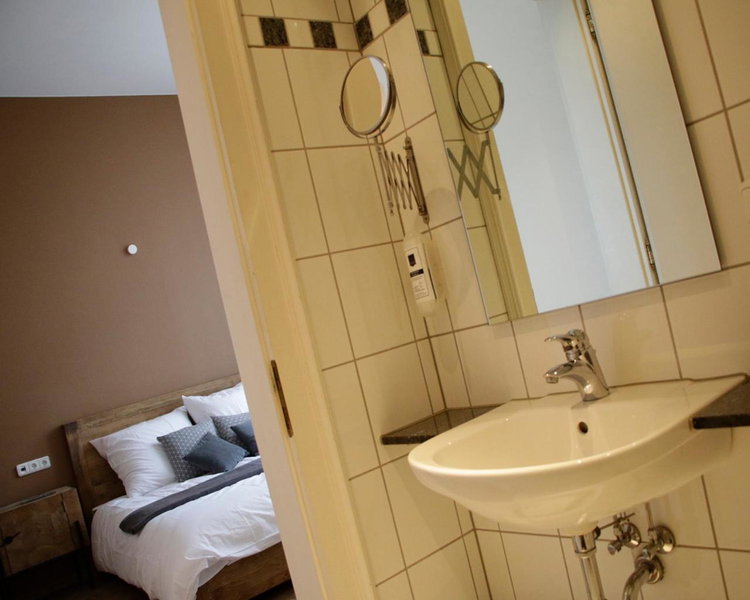 Z&B Hotel, Trier, Alemania