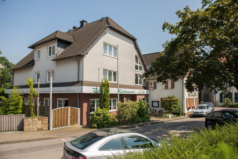 Hotel & Restaurant Zum Vater Rhein, Monheim, Germany