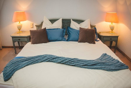 Hotel & Restaurant Zum Vater Rhein, Monheim, Germany