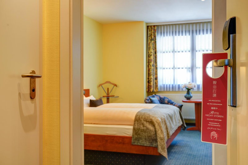 Hotel Elbinsel free parking, Hamburg, Germany