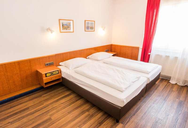 Hotel am Friedensplatz, Stuttgart, Германия