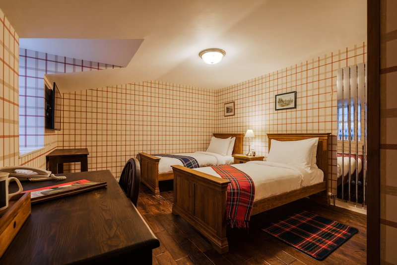 The Cluanie Inn, Inverness, United Kingdom