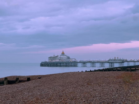 OYO Marine Parade Hotel, Eastbourne Pier, Eastbourne, United Kingdom