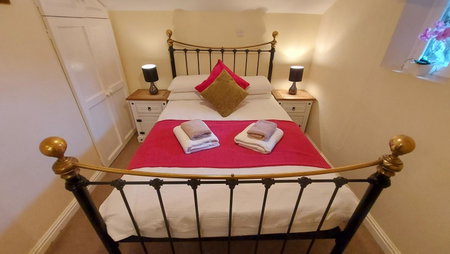 Dolgun Uchaf Historic Guesthouse and Cottages with Boutique Bedrooms In The Heart of Snowdonia, Dolgellau, United Kingdom