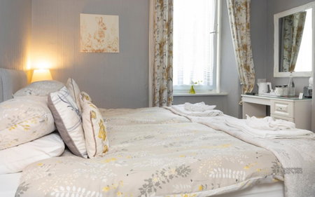 The Firs Bed and Breakfast, Plymouth, United Kingdom